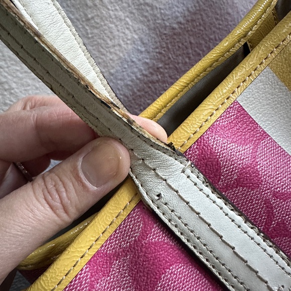 Coach Signature 'C' Legacy Striped Tote Bag Satchell Pink and Yellow - Picture 13 of 16